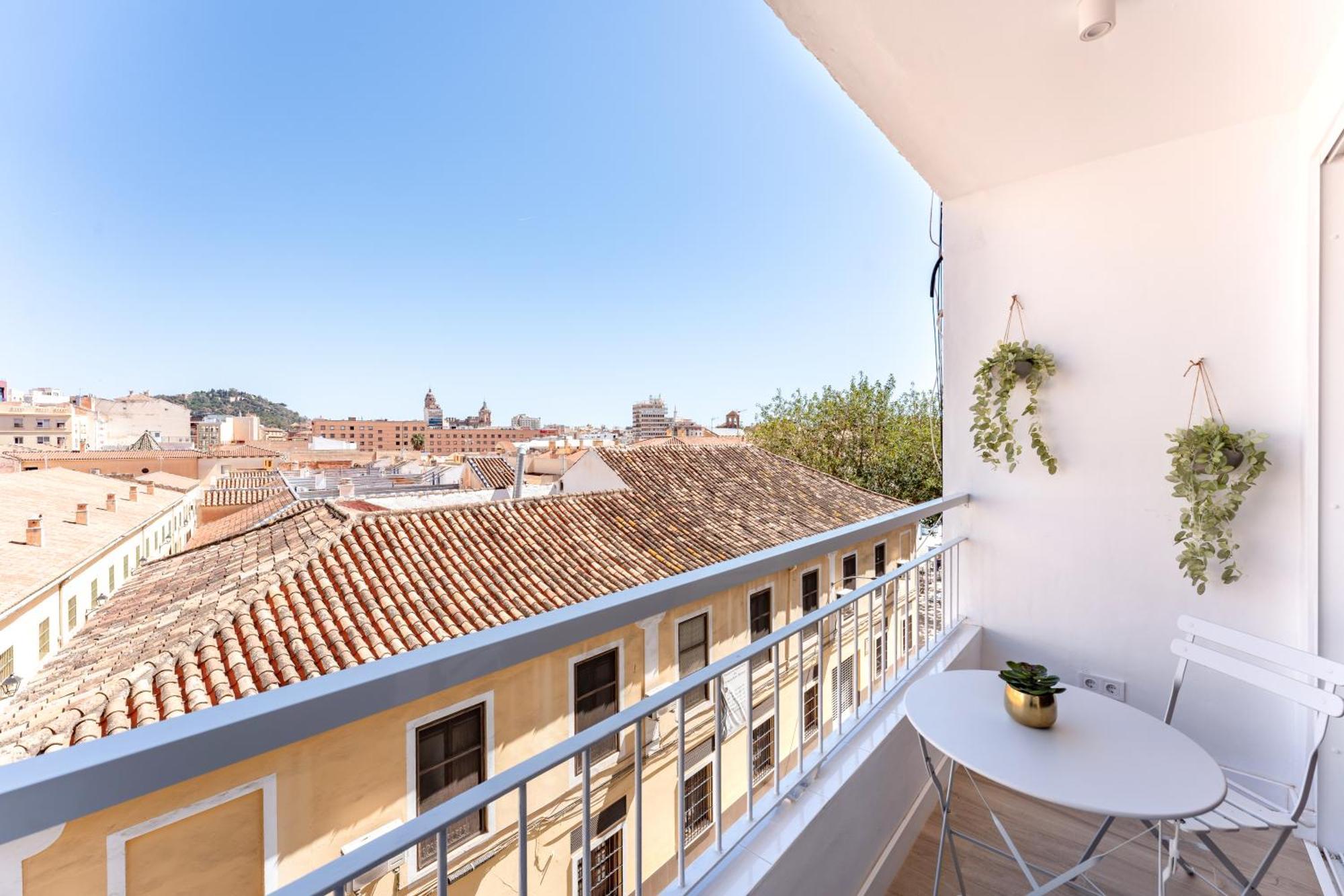 Bazan City Center Apartment マラガ エクステリア 写真