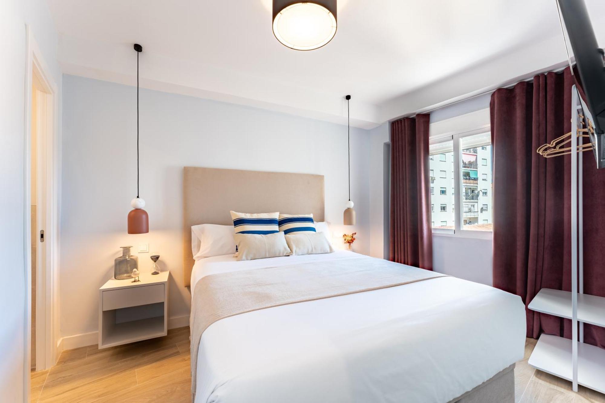 Bazan City Center Apartment マラガ エクステリア 写真