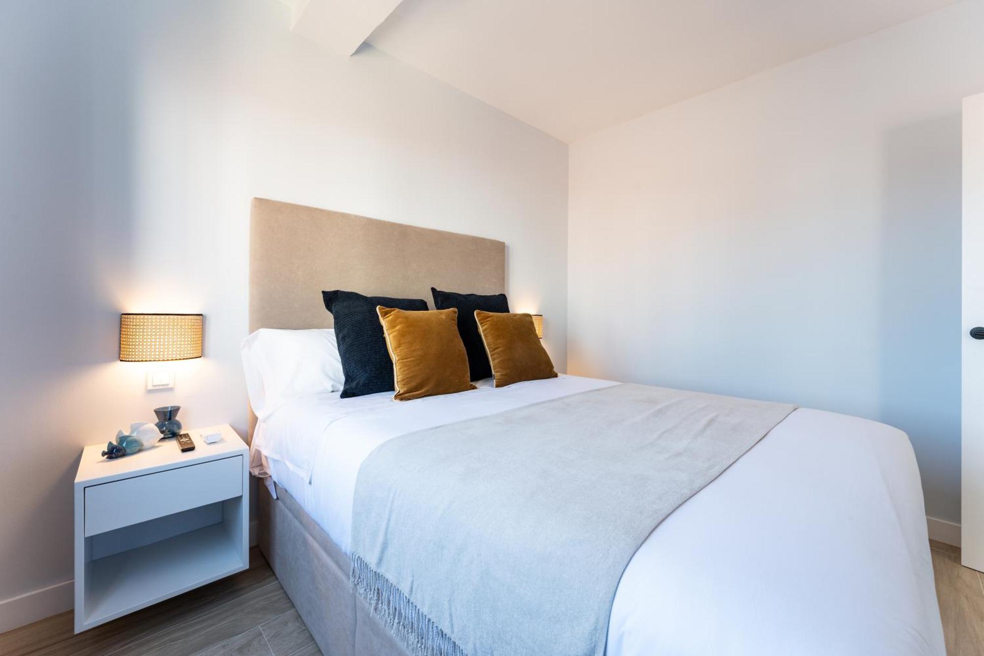 Bazan City Center Apartment マラガ エクステリア 写真