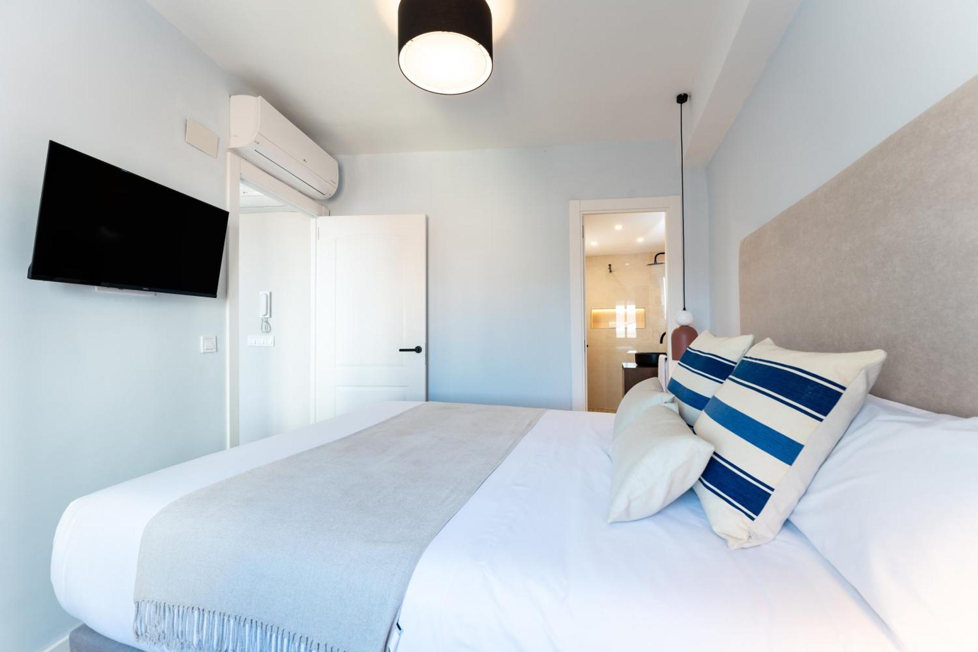 Bazan City Center Apartment マラガ エクステリア 写真