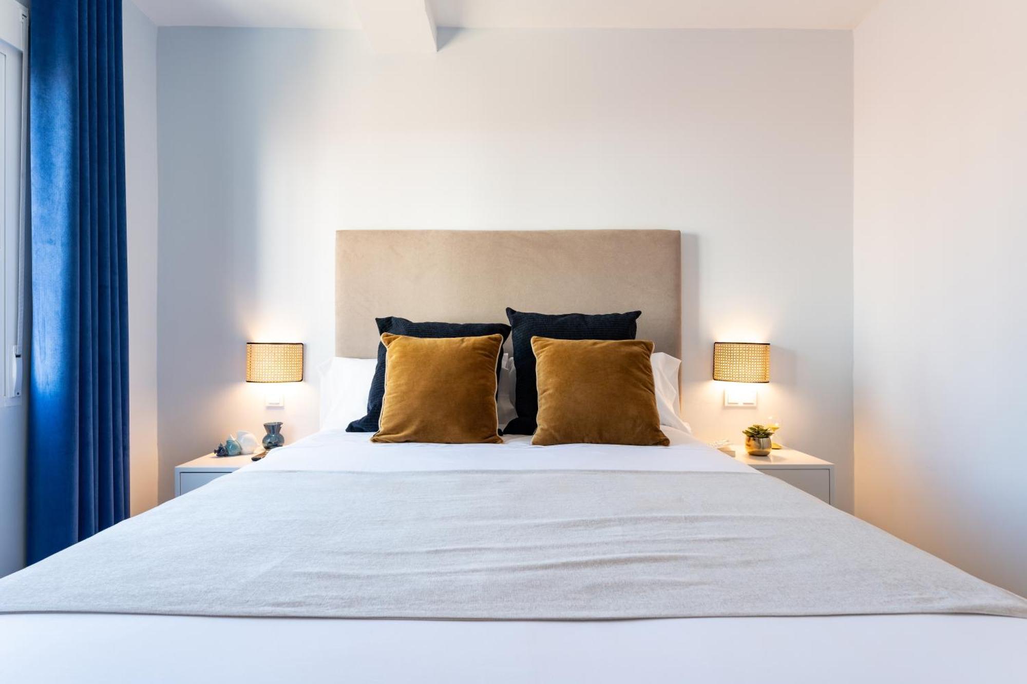 Bazan City Center Apartment マラガ エクステリア 写真