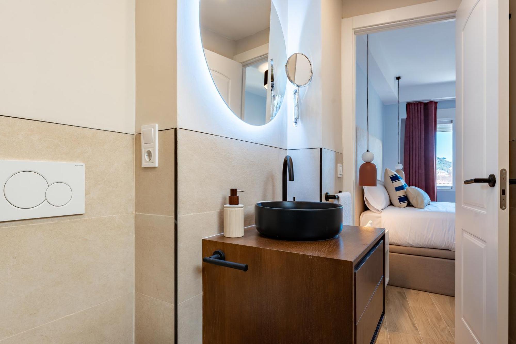 Bazan City Center Apartment マラガ エクステリア 写真