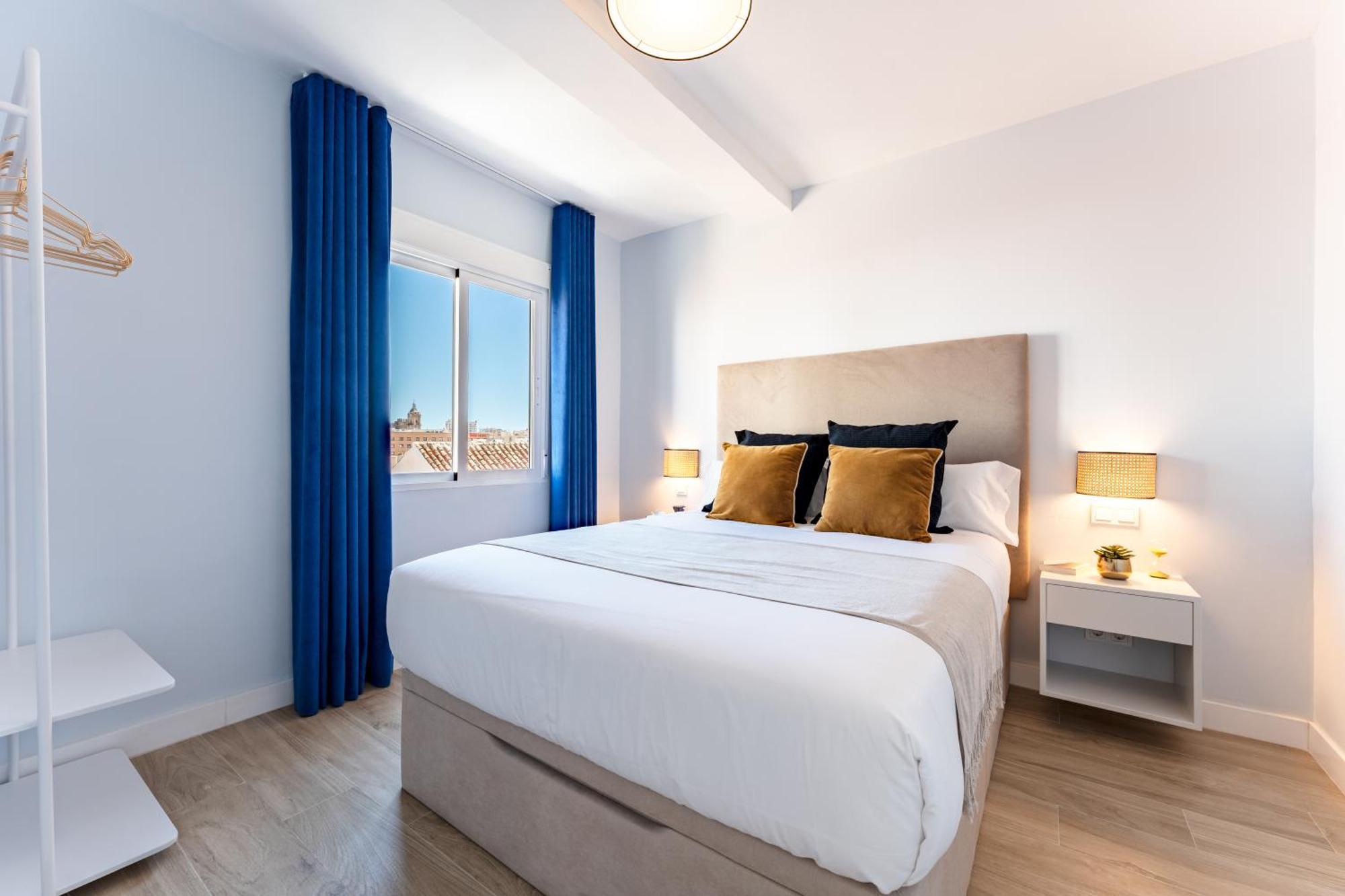 Bazan City Center Apartment マラガ エクステリア 写真